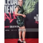 Adriana Torrebejano Instagram – “Mi soledad tiene alas” es una película llena de verdad y alma. La ópera prima de @mario_houses ya está en cines. Id a verla, la mirada y el trabajo de @oscar_casas_ es 🥹 ¡todo el equipo fantástico! 

Joyas @discoverkidult_es 
Sandalias @stevemaddenesp 
Vestido @guess 
📸 @pablocuadraphoto