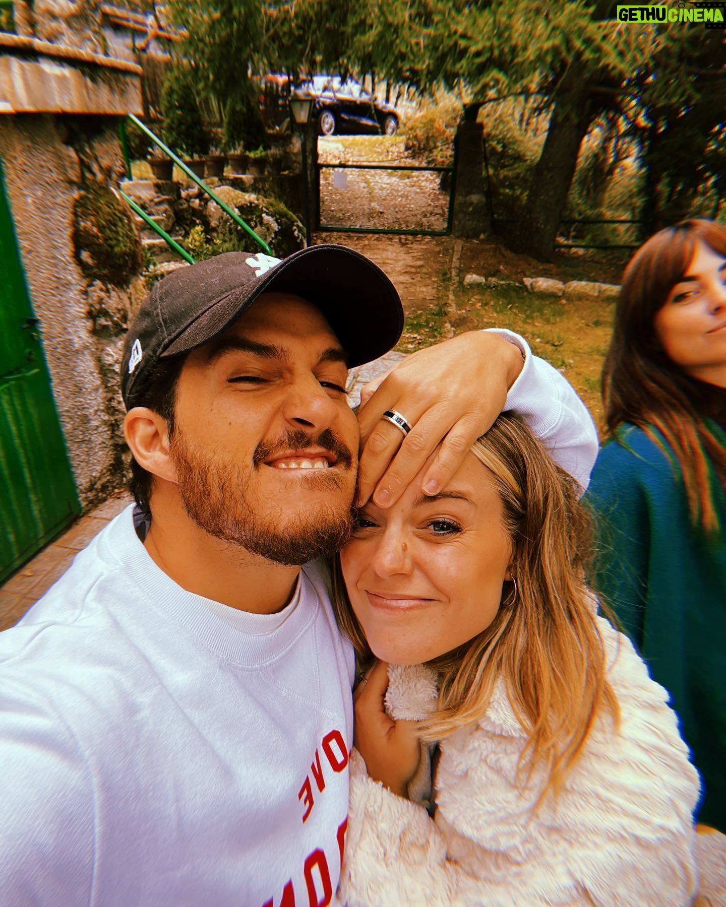 Adriana Torrebejano Instagram - Celebrando la vida y el campito 💕✨