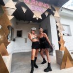 Adriana Torrebejano Instagram – Otro “Burning Dan” superado 🌵🪩
Gracias @dangeloous 🫶🏻 solo tú consigues que me disfrace una vez al año.