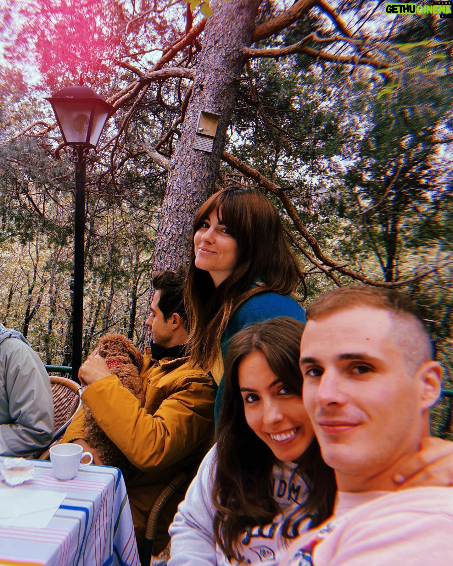 Adriana Torrebejano Instagram - Celebrando la vida y el campito 💕✨