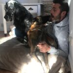 Adriana Ugarte Instagram - Hoy estamos de celebración 👄: Este pequeñajo, Que no tiene miedo a nada, Con el que puedo ser yo misma, Siiií,yo misma, Al que admiro, Con el que me siento en casa, Con el que construyo un hogar cada día, Que es capaz de hacer hipnosis con todos los seres, Me ha elegido para caminar a su lado. Afortunada yo. Feliz cumpleaños,mi amor. Te quiero @juanantoniorosagomez ❤️