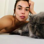 Adriana Ugarte Instagram - Mi amante persa 🐈❤️