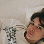 Adriana Ugarte Instagram - Hoy toca reposo avec mon bebé 🐈 🤒🤧😷😡12 días con gripe🥵