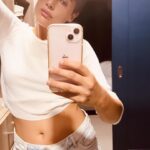 Adriana Ugarte Instagram - Tu tumbao es el tumbao perfecto 💘 No busques más,ya lo llevas