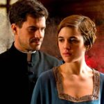 Adriana Ugarte Instagram - ¡Volvemos cada día a las 17.30 en @rtve con La Señora! Qué PRIVILEGIO de escuela,qué guiones,qué dires,qué decorados,vestuario,maquillaje, paisajes…y sobre todos qué compañeros(MAESTROS) ❤️❤️❤️❤️❤️❤️❤️❤️❤️GRACIAS!!!!!