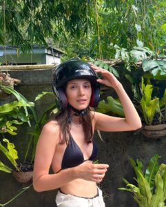 Actress Adrianna Chlebicka HD Photos and Wallpapers September 2024