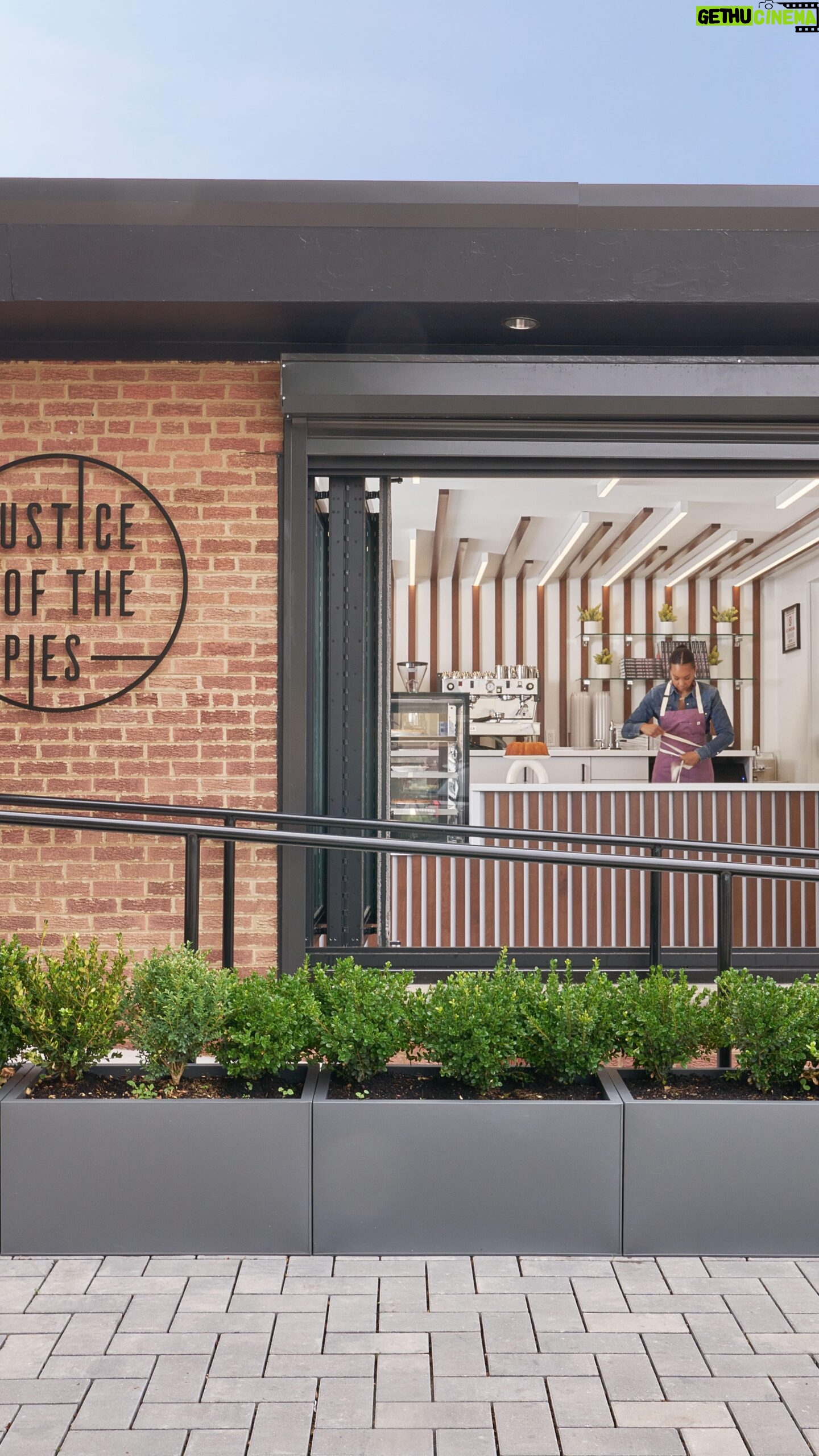 Adrienne Cheatham - 1.7K Likes - Come and join us for UP SOUTH, a pop-up celebrating Southern culinary influences while retaining the spirit of the greater Black diaspora.
Join us at Justice of the Pies on Sunday, June 9th from 1 PM to 6 PM. Located on the South Side of Chicago at 8655 S Blackstone, the pop up features…
✨Chef Fariyal Abdullahi (@FariyalAbdul), a 2024 James Beard finalist for Emerging Chef and EC of @HavMar,
✨Chef Adrienne Cheatham (@ChefAdrienneCheatham), a James Beard nominated author and Top Chef alum,
✨Chef Serigne Mbaye (@serignembaye_), 2024 James Beard finalist of Best New Restaurant as well as Chef and co-owner of @DakarNOLA, and
✨Chef Maya-Camille Broussard (@MayaCamilleBroussard), a 2022 James Beard finalist for Outstanding Baker and 2023 Esquire Magazine Pastry Chef of the Year.
See ya’ll there!