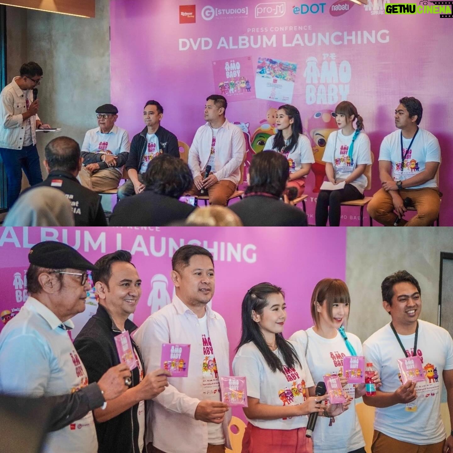 Aelke Mariska - 3 Likes - Ngomong ngomong ini mah..
@lilyamobaby udah Launching DVD nya 3 minggu lalu.. horee..
Combo meal DVD nya bisa langsung dibeli di @richeese_factory lagi free ice cream!😁🩷
Siapa yang udah beli?✋🏻
Kalau belum cus langsung beli ya temen temen!
#lilyamobaby