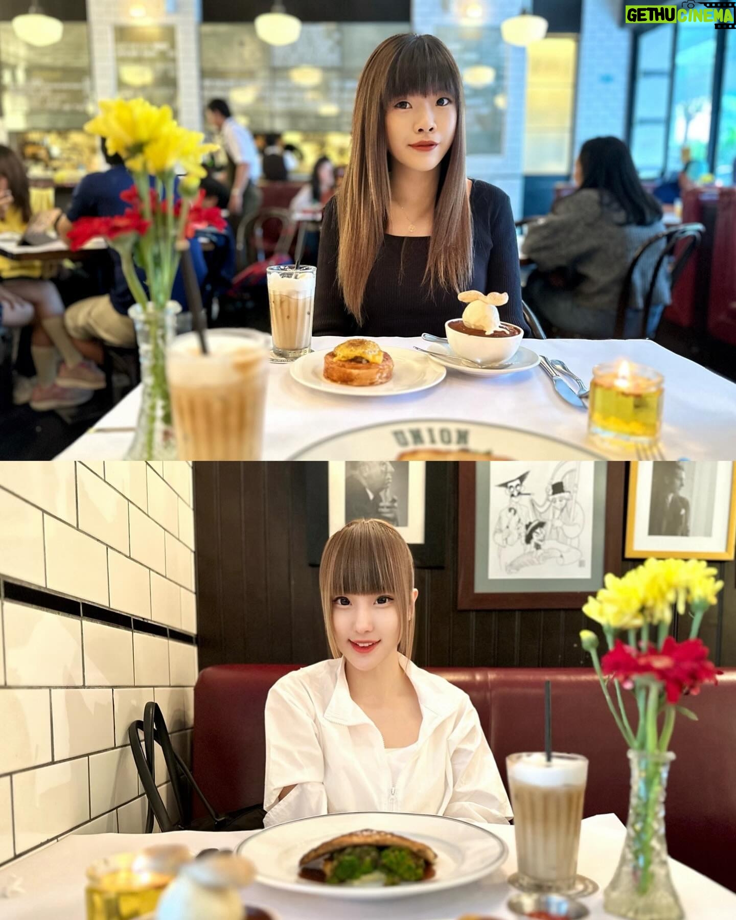 Aelke Mariska - 3 Likes - Namanya juga hidup, kadang begini kadang begitu..
Kadang.. kidding. Kita kan Ultramen🩷
Mari kita bahagia sama sama!
Punten Nitip kenangan ya!