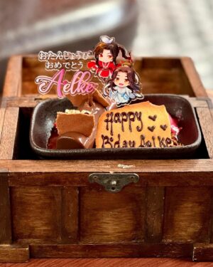 Aelke Mariska Instagram - Makasi banyak Tuhan, untuk apa yang kau beri tahun ini, dan apa yang kau ambil😊🙏🏻

Makasi banyak temen2 yang ngasi doa panjang2 bikin teharu di DM. Maapin ga bisa balas sebiji2 tapi ku bener2 makasi.

Mari berbahagia sama sama, 
di setiap masa yang kita lewati! 🤗

#aelkebirthday 
#aelkeprecious