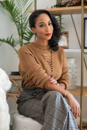 Africa Miranda Instagram - Black art x activism x the importance of using our voice. 

snippet of my interview w/ @alphy_co 

#blackvoices #blackcreatives #blacklivesmatter