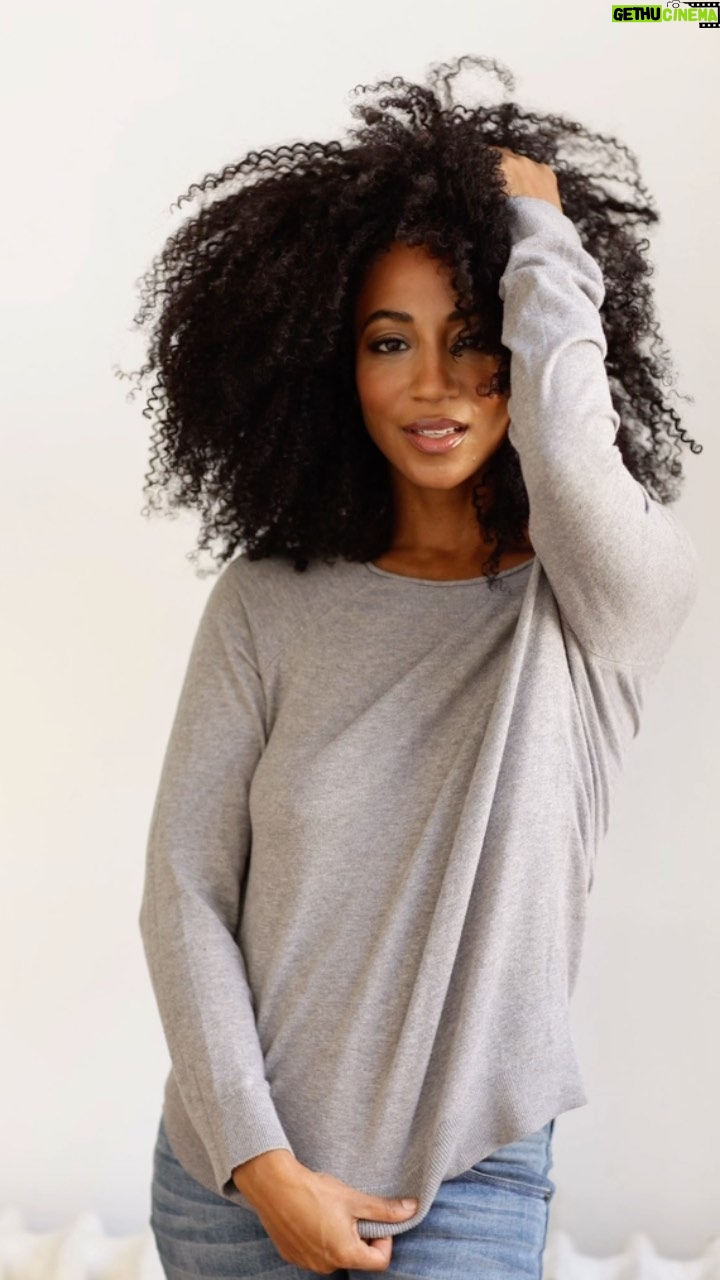 Africa Miranda - 360 Likes - natural hair changed my life & took me (and my face) around the globe. celebrating the beauty of every strand and texture on #worldafroday