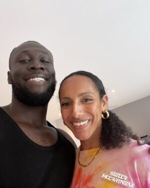 Afua Hirsch Instagram - “I feel like I need to man up. And not in the toxic way that people tell young boys to ‘man up’, because I feel like, let the youths cry. Let the youts feel, innit….

For me, it’s what a good dad would do for his son.” 

Spent a day with Big Mike. We talked about manhood, body image, purpose and love, baked a cake together, and I wrote about it for @edward_enninful @britishvogue 

It was one of my absolute faves and so is he 
@stormzy 🙌🏽🖤

🍰✨🦸🏿‍♂️