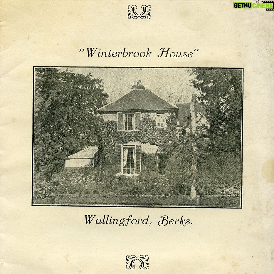 Agatha Christie - 6.8K Likes - Did you know ❓ Agatha and Max purchased Winterbrook House in Wallingford in 1934 which became a home for the rest of their lives. Discover more (link in bio)
#AgathaChristie #MaxMallowan #Wallingford #WinterbrookHouse #Oxfordshire