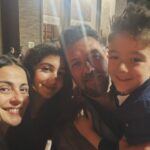 Aggeliki Daliani Instagram - Χρόνια πολλά και από εμάς!!! Καλό Πάσχα, Υγεια και αγάπη σε όλους!!!! 📍Chicago •••••••••••••••••••••••••••••••••••••••••••••••••••••••••••••#happyeaster #family @manospapagiannis @lydia.papagianny