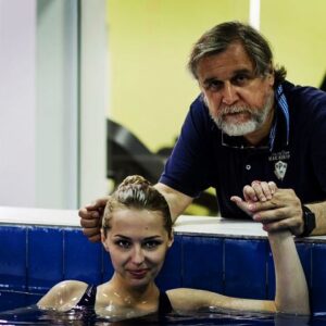 Aglaya Shilovskaya Instagram - Сегодня закончила сниматься в проекте #скажиправду замечательного режиссера Андрея Андреевича Эшпая. Очень жалко расставаться с талантливым режиссером и потрясающими партнерами @paveltrubiner_official @v_isakova @goshakutsenko @ajanelena @inga_oboldina Получила громадный опыт и море удовольствия от работы с ними! Спасибо кинокомпании #стармедия за это! #андрейэшпай #аглаяшиловская #виторияисакова #павелтрубинер #аленабабенко #ингаоболдина #полиналазарева #зоякайдановская #гошакуценко #игорьгордин #аннасинякина#михаилфилиппов #алексейфатеев Photo by @mdpgramm