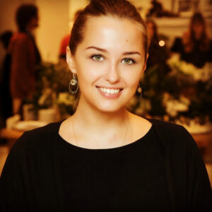 Aglaya Shilovskaya Instagram - Прекрасный показ @cashmereandsilk Сколько красивых вещей! Чудесно провела время с прекрасной @glafiratarhanova #кашемиришелк #аглаяшиловская