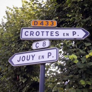 Agnès Varda Instagram - Visite à Christophe Vallaux qui habite à égale distance de ces deux villages en Pithiverais (Beauce)