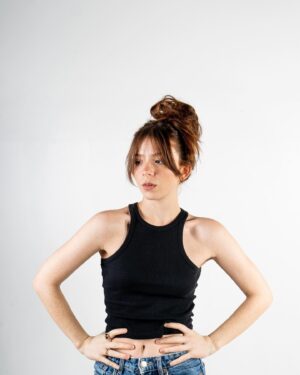 Agustina Cabo Instagram - Las fotos x @lulicherno 
El maquishaje x @manueladiazlima 
El estilismo x @lunamazzeo
