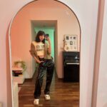 Agustina Suásquita Instagram - Batalla de looks en la nueva casita todavía sacándole la ficha al encuadre 😂 Cual les gustó más del 1 al 6 😏
