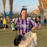 Agustina Suásquita Instagram - Coachella día 1 > outfit 1 🎡✨