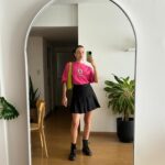 Agustina Suásquita Instagram – Batalla de mis looks para Paraíso Fiscal x @olgaenvivo porque si voy a hacer stream que sea stream style 💅 Del 1 al 10 cual les copa mas? ✨ (la cara de dormida en TODAS)
