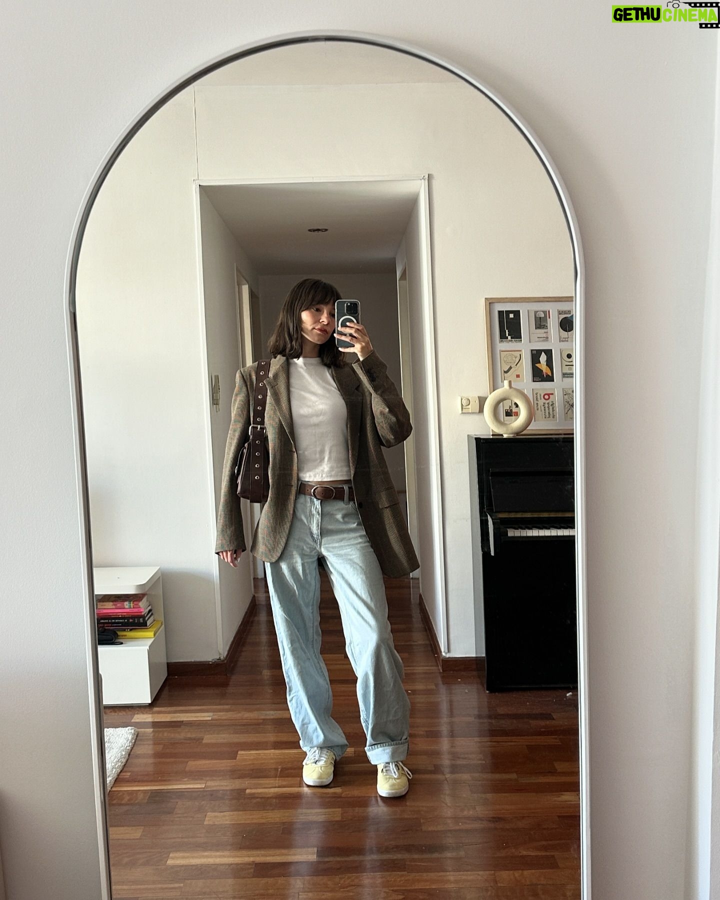 Agustina Suásquita Instagram - Batalla de looks en la nueva casita todavía sacándole la ficha al encuadre 😂 Cual les gustó más del 1 al 6 😏