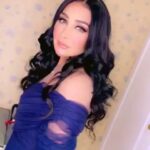 Ahlam Hassan Instagram - شكراا للميكب آرتست خلود الشمري ❤️❤️❤️ شكراا لخبيرة التساريح ايمان ♥️♥️♥️ واللي ما استغنى عنها دوم مصممة الازياء المبدعه نجوى الفضلي ❤️❤️❤️❤️❤️ لوك عرس حبيبة قلبي وبنتي الحلوه هنوف الكندري @khluood_artist @iman_hair_style @najwaalfadhli يا جماعه كلش ما نتشابه انا والفنانه الجميله نور الغندور الله يحفظها 🙏🏻 شلون شفتي الشبهه ما ادري 😂😂