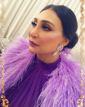 Ahlam Hassan Instagram - من احلى اللوكات اللي فعلا اعجبتني وعجبت الناس الحمدالله 
البدلة تصميم المبدع ظاهر باقر 
مكياج وشعر صالون فيوويل 
عاد انا عندي مناسبة قريبا جدا ان شاءالله 
مع نفس القروب وان شاءالله يعجبكم 
@thaher.baqer 👈🏻👈🏻👈🏻
@viewelsalon 👈🏻👈🏻👈🏻