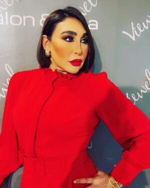 Ahlam Hassan Instagram - شكر وتقدير للمجلس الوطني للثقافة والفنون والآداب على هذا التكريم 
❤️❤️❤️❤️❤️❤️❤️❤️❤️❤️❤️
واشكر فرقة مسرح الخليج العربي على دعمكم المستمر لي ولجميع أعضاء الفرقة
❤️❤️❤️❤️❤️❤️❤️❤️❤️❤️❤️❤️
شكرا لاسرتي الداعمه لي الله يخليكم لي

❤️❤️❤️❤️❤️❤️❤️❤️❤️❤️❤️❤️
شكرا للاعلامي عبدالرحمن الدين شريك 
النجاح صاحب المواقف ❤️ 
❤️❤️❤️❤️❤️❤️❤️❤️❤️❤️❤️❤️

شكرا لرابطة اعضاء هيئة التدريس في المعهد العالي للفنون المسرحيه على هذا الدعم والاهتمام 
♥️♥️♥️♥️♥️♥️♥️♥️♥️♥️♥️♥️
 
كل الحب والتقدير لزملائي على هذا الحب والاحترام والتقدير والتشجيع فرحتوني واااايد 
 ♥️♥️♥️♥️♥️♥️♥️♥️♥️♥️
شكرا لكل من بارك لي .. احبكم وايد 
♥️♥️♥️♥️♥️♥️♥️♥️♥️♥️♥️♥️
لوك التكريم برعاية صالون فيوويل
مكياج / ماريا
الشعر / شيماء
شكرا لادارة الصالون على هذا الاهتمام
@aliarty @shaker_arti @bohassan_arti 
@theater.kw 
@hidafa_q8 
@aldayeen 
@maithambader 
@viewelsalon