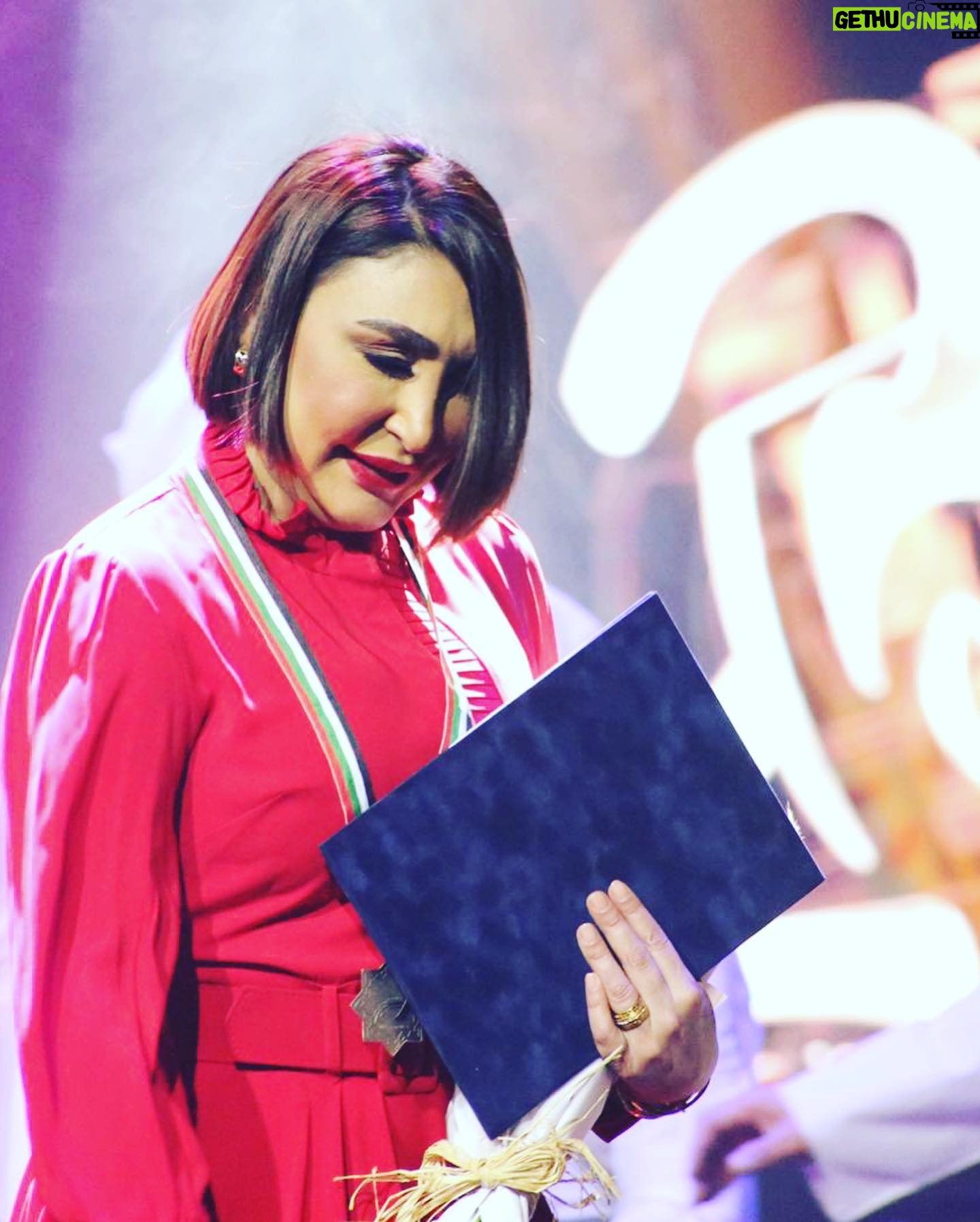 Ahlam Hassan Instagram - شكر وتقدير للمجلس الوطني للثقافة والفنون والآداب على هذا التكريم ❤️❤️❤️❤️❤️❤️❤️❤️❤️❤️❤️ واشكر فرقة مسرح الخليج العربي على دعمكم المستمر لي ولجميع أعضاء الفرقة ❤️❤️❤️❤️❤️❤️❤️❤️❤️❤️❤️❤️ شكرا لاسرتي الداعمه لي الله يخليكم لي ❤️❤️❤️❤️❤️❤️❤️❤️❤️❤️❤️❤️ شكرا للاعلامي عبدالرحمن الدين شريك النجاح صاحب المواقف ❤️ ❤️❤️❤️❤️❤️❤️❤️❤️❤️❤️❤️❤️ شكرا لرابطة اعضاء هيئة التدريس في المعهد العالي للفنون المسرحيه على هذا الدعم والاهتمام ♥️♥️♥️♥️♥️♥️♥️♥️♥️♥️♥️♥️ كل الحب والتقدير لزملائي على هذا الحب والاحترام والتقدير والتشجيع فرحتوني واااايد ♥️♥️♥️♥️♥️♥️♥️♥️♥️♥️ شكرا لكل من بارك لي .. احبكم وايد ♥️♥️♥️♥️♥️♥️♥️♥️♥️♥️♥️♥️ لوك التكريم برعاية صالون فيوويل مكياج / ماريا الشعر / شيماء شكرا لادارة الصالون على هذا الاهتمام @aliarty @shaker_arti @bohassan_arti @theater.kw @hidafa_q8 @aldayeen @maithambader @viewelsalon