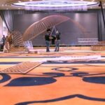 Ahlam Hassan Instagram - 💙🦋تبين تتميزين في ليلة العمر تبين ترتاح وما تحاتين تبين شي مصمم لج ما عليج الا انتي تروحين فيلا جلاريا حتى عندهم مكتب لكروت الافرح جدا جدا متميزين فيلاجلاريا منفردين بابداعهم مع المصمم المبدع / أ. أحمد البكر🔚 .. @villa_gallerya 🌹🌹🌹