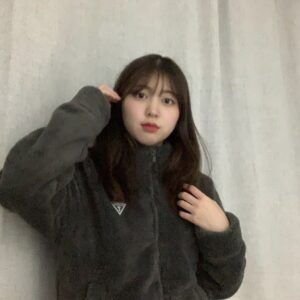 Ahn Seo-hyun Instagram - Baby it's Cold Outside❄️