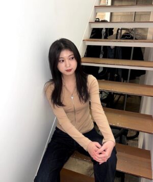 Ahn Seo-hyun Instagram - 프로필 촬영 날!!📸📸