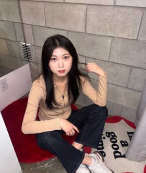 Ahn Seo-hyun Instagram - 프로필 촬영 날!!📸📸