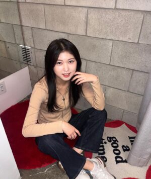 Ahn Seo-hyun Instagram - 프로필 촬영 날!!📸📸