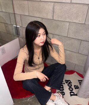 Ahn Seo-hyun Instagram - 프로필 촬영 날!!📸📸