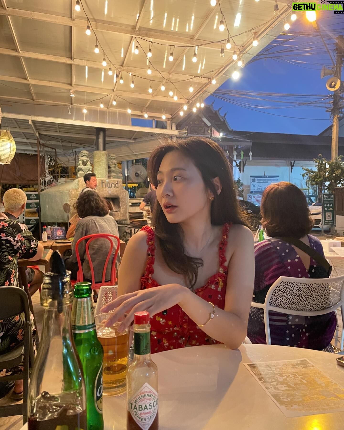 Ahn Ji-young - 26.6K Likes - 평화로웠던 2주간의 치앙마이🐘🌿🌿