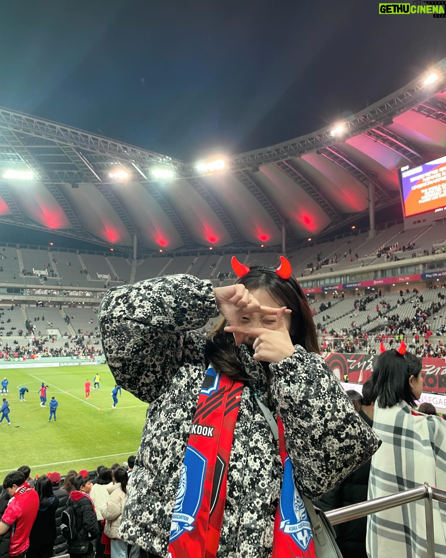 Ahn Ji-young - 28.5K Likes - 🇰🇷💕