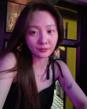 Ahn Ji-young Instagram - 사랑하는 나의 치양마이 안뇽 👋

-
마지막 영상은 강남스타일.. ㅎ