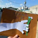 Ahn Sun-Young Instagram - 잠시.. 만요... 아무리 엄마는 바로가 만든 손카드 한장이면 충분해... 라고 했지만... 이건 너무... 대략난감 그 잡채.... #저거손에들린거카네이션맞늬 #MOM&Dad 도 아니고 #thanks.m.d #설마설마해서뒤집어봐도 #개뿔한글자도읎네... #이기맞나 #쎄빠지게일해가핵교보내놔뜨만 #핵교미술시간두시간넘게.. #이기참말로최선이가 #야이노무내새끼야...😩 오늘 저녁에 표정관리 안될예정인디.. 우짜쥬🥲 #2024어버이날