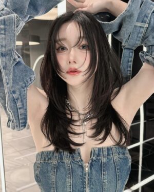 Ai Kaname Instagram - 女の子受け良くて嬉しかった写真🙂‍↕️🩵