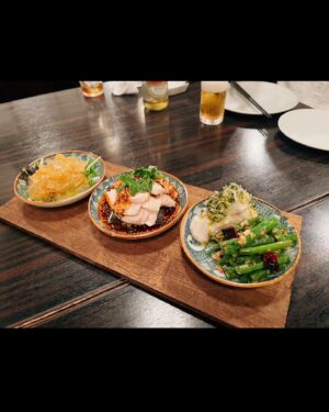 Ai Kayano Instagram - おとなの週末おふしょっと🍜

紹興酒祭じゃ〜！！！
常温でも、暖かくても、ハイボールにしても…
紹興酒って美味しい✨

中華料理を更に美味しくしてくれる、ありがたいお酒です🙏（茅）