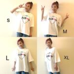 Ai Kago Instagram - 6月9日のライブのグッズの先行販売が始まったよー！ グッズはTシャツと缶バッチがあって、あいぼんがTシャツ着てみるとこんな感じになるよ！参考にしてね💗 ファンクラブに入会していただくとファンクラブ限定のグッズ購入サイトのログイン用パスワードが発行されるので、皆さん是非入会してください😘 https://kagoai.peeeps.jp/news/detail/6