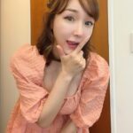Ai Kago Instagram - お友達が🏠に来るので可愛い部屋着に着替えてたら、長女がヘアアレンジしてくれた☺️💕 サンキューだよ🔥🔥🔥 これから簡単な、お料理準備します🍴 #動画恥ずかしいけど載せとくね