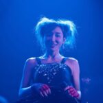 Ai Kago Instagram - 加護ちゃんねるライブ2023WINTER❄️ 昨夜はたーーーくさんのあいぼんファンの皆んなが集まってくれて 最高な時間を過ごす事が出来ました！ 本当にありがとうございました✨ 2023の最後にみんなと直接会えたこと、本当に幸せでした🩷 このライブのために沢山準備をしてきました。 そしてVJも今回入れてみましたが、映像の方も楽しんで頂けたと言ってもらえて嬉しかったです😉 こうして頑張ってこれるのは 間違いなく、ずっと応援してくださっているファンの皆んなのおかげだし、支えてくれているスタッフ仲間のお陰です。 今回はベーシストで妹も初登場しましたが 暖かく見守ってくださってありがとうございました！ もうすぐクリスマスですね🩷 あいぼんが先にみんなのクリスマスを奪ったよ😆🌲 次回のライブまでにまたパワーアップして戻るのでまた来てね🎙️ 愛してるよーーー！！！❤️
