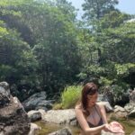 Ai Shinozaki Instagram – ・

#篠崎愛カレンダーブック2023 
#オフショット 

なんだか様子がおかしかったので再投稿です🙏