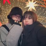 Ai Shinozaki Instagram - ・ 明日はイブだね🎅❤️ 少し前に @rionsawabe と クリスマスマーケットに行った時の写真🎄 なんだかあったかい気持ちになったよ☺️ #東京クリスマスマーケット2023 #４枚目の人すごくない ??