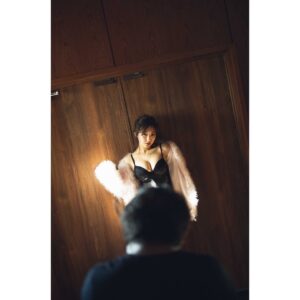 Aika Sawaguchi Instagram - 本日発売FRIDAYさんの表紙巻頭に掲載していただいています！
新春❗️今年もよろしくお願いします！
