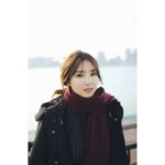 Aika Sawaguchi Instagram - 地元の名古屋では雪だそうで、母から動画が送られてきました。きっと撮っている母はニヤニヤしながら、私が喜ぶと思っているんでしょうね。ええ、思い通りとても喜びました。地元の景色なぜか心を緩ませます。ずるいです。思い出のご飯というわけではないのですが、コロッケを7つ作って7つ食べました。1人分のご飯を作るのがとても難しいです。上京2年目冬。
